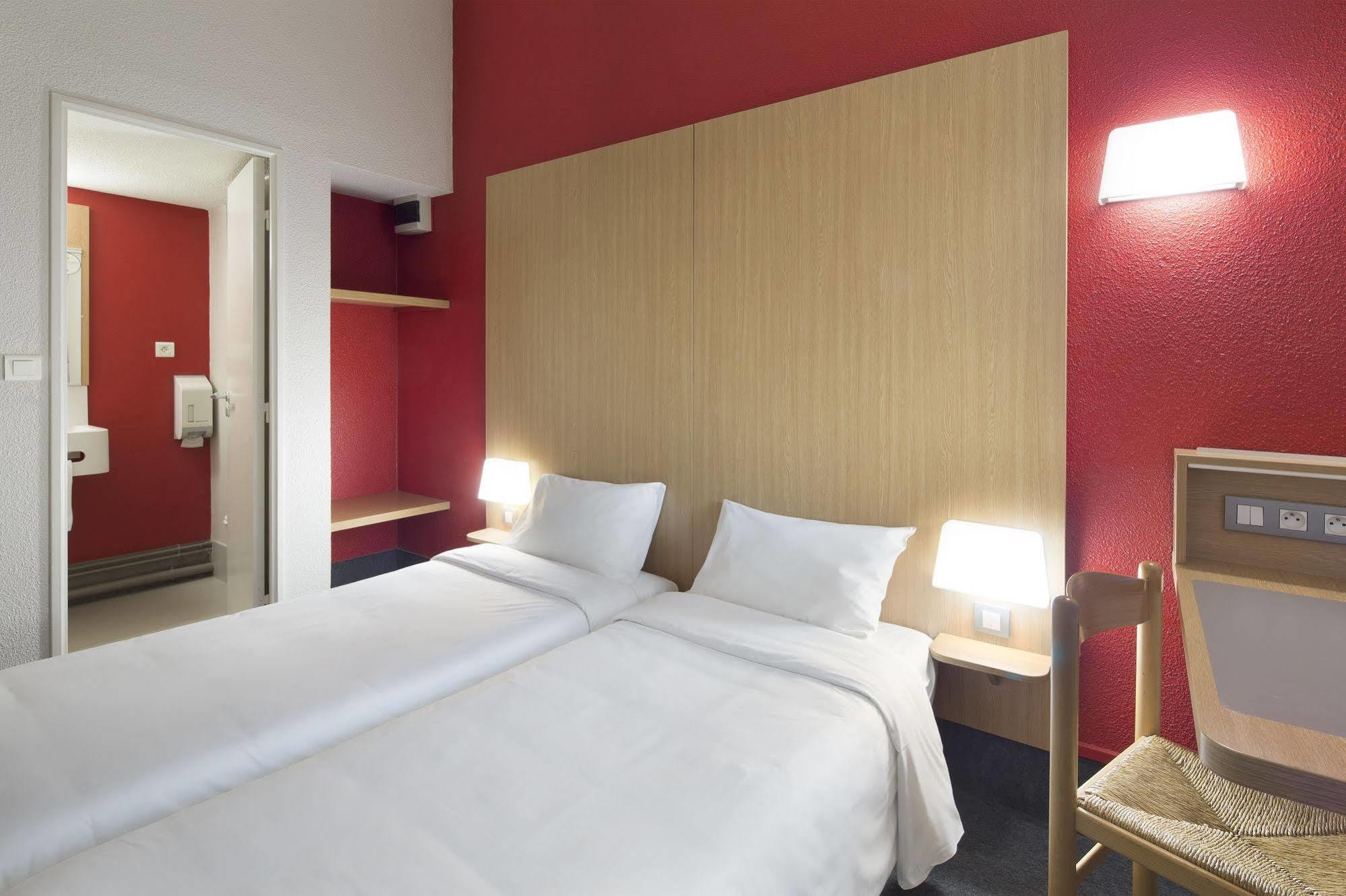B&B Hotel Laval Change エクステリア 写真