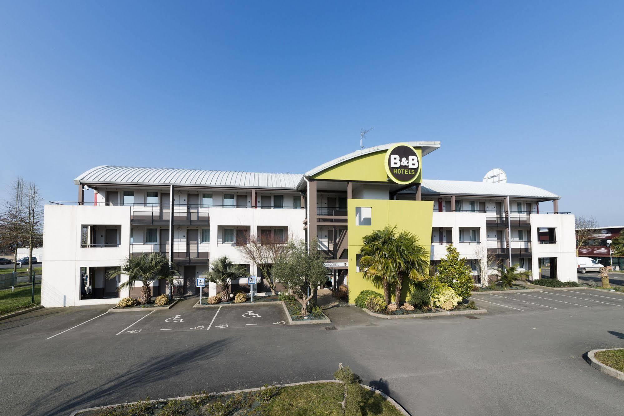 B&B Hotel Laval Change エクステリア 写真
